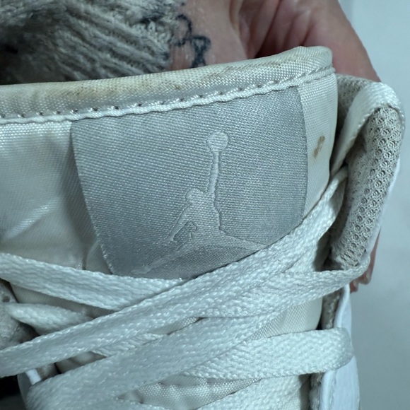 Nike Air Jordan White and Gray Athletic Shoes - Picture 15 of 16